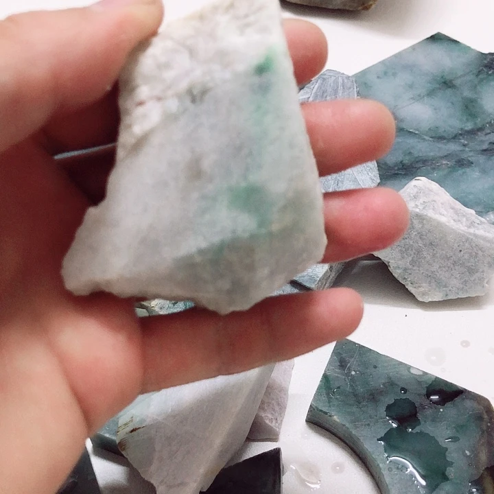 翡翠未镶嵌挂件翡翠