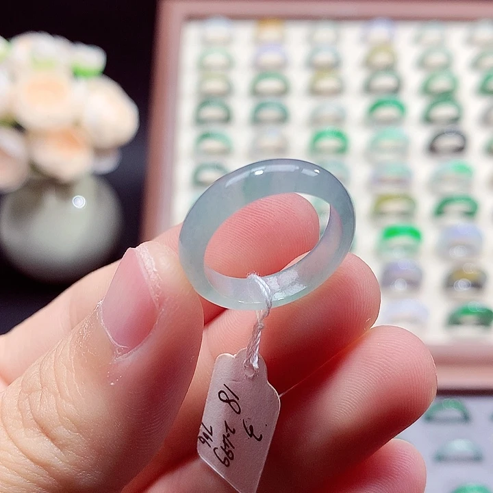 翡翠未镶嵌戒指18号