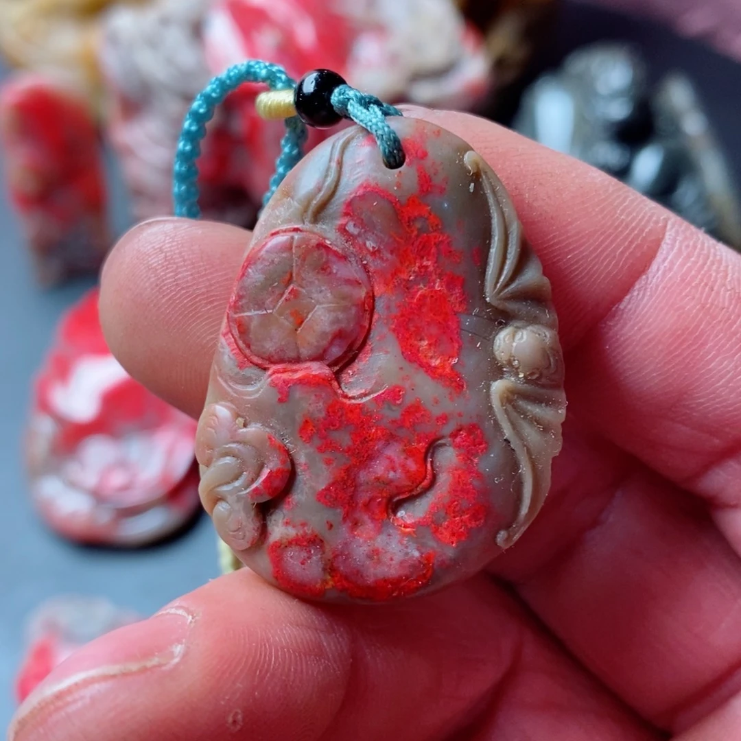 昌化鸡血石昌化鸡血石挂件