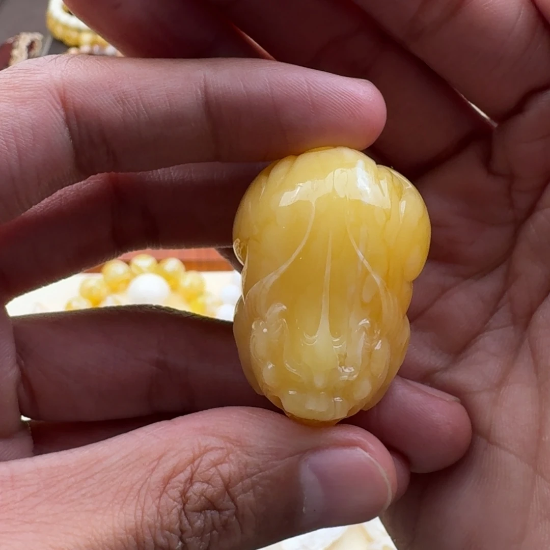 琥珀未镶嵌裸石蜜蜡