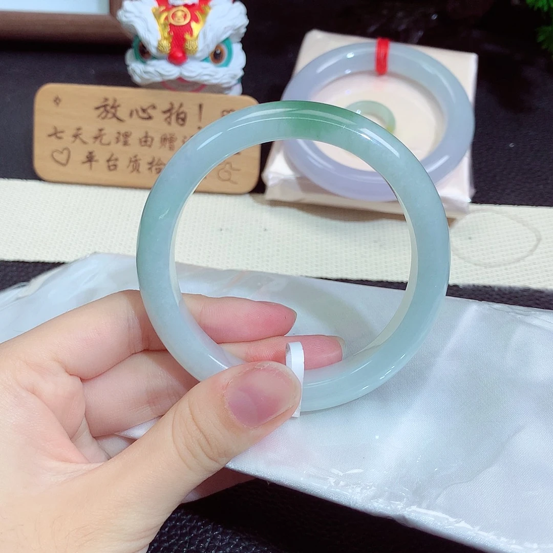 翡翠未镶嵌手镯7013