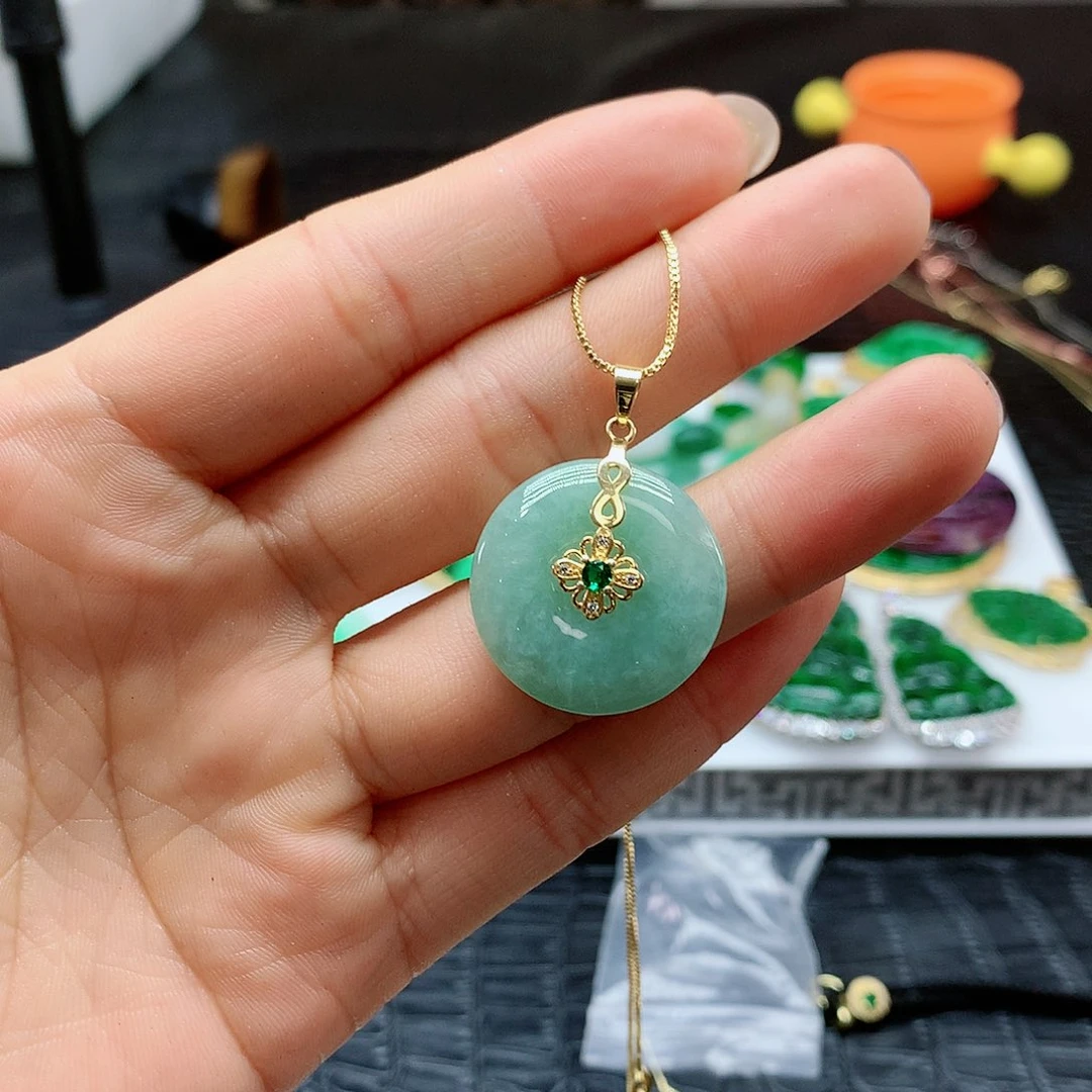 【闪购商品】翡翠吊坠(赠链)合金