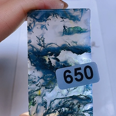 未镶嵌颈饰玛瑙/玉髓动*