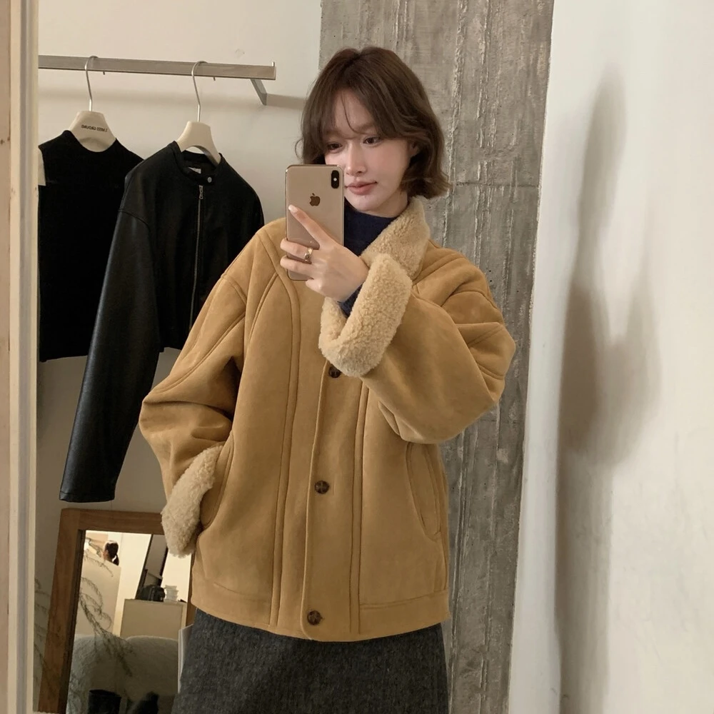 Cute Club 甜美风简约拼接皮毛一体外套冬季新款宽松休闲百搭上衣