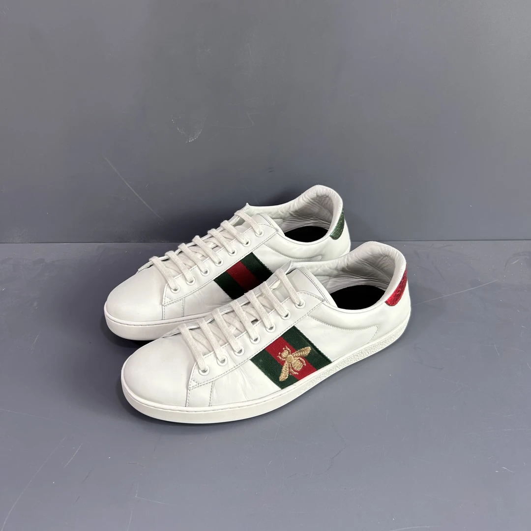 95新 GUCCI/古驰 44码 gucci小蜜蜂 休闲鞋后跟通病休闲鞋 配鞋垫