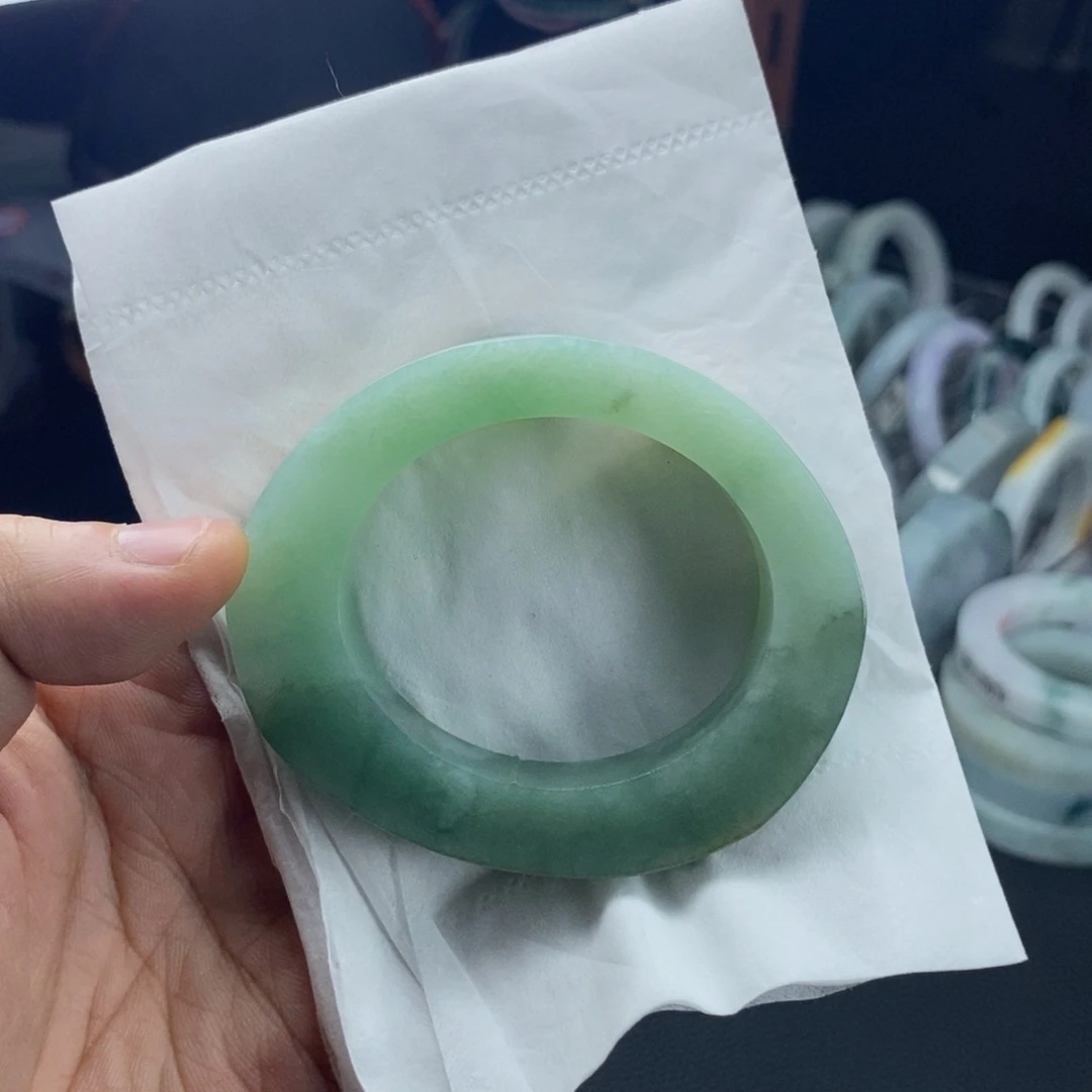 @***莉定制翡翠未镶嵌翡翠手镯翡翠
