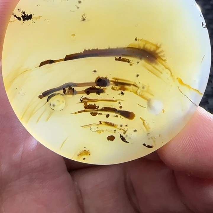 星***耀玛瑙/玉髓未镶嵌颈饰