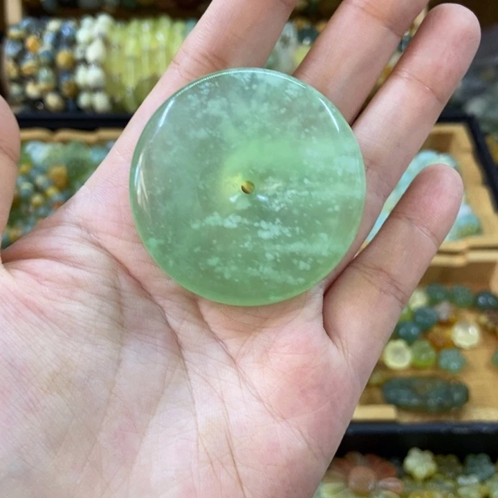 蛇纹石玉未镶嵌配件多样性发一