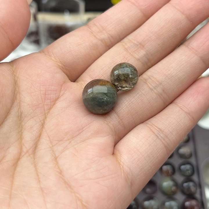 未镶嵌吊坠(赠链)水晶