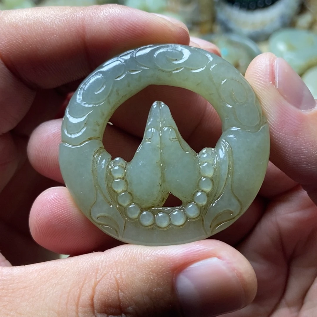 和田玉未镶嵌挂件