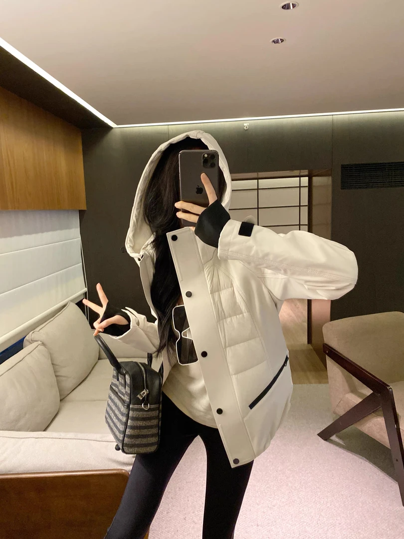 爆款极寒保暖冲锋衣拼接款时髦显瘦绒滑雪服
