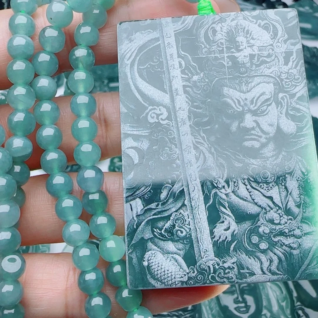颈饰未镶嵌翡翠多样性发货天然的A货翡翠