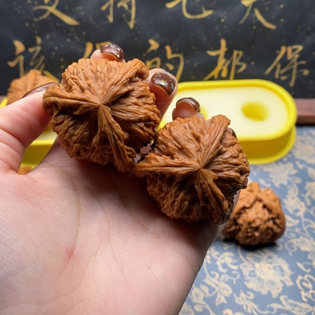 吊坠文玩核桃刘***坤