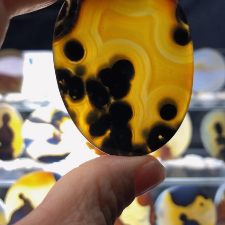 合金玛瑙/玉髓珠宝奇石155