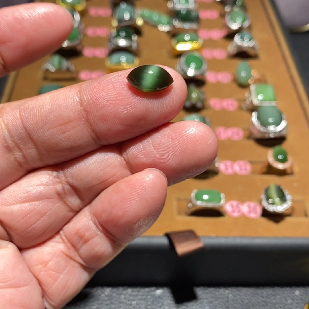 和田玉未镶嵌珠宝半成品