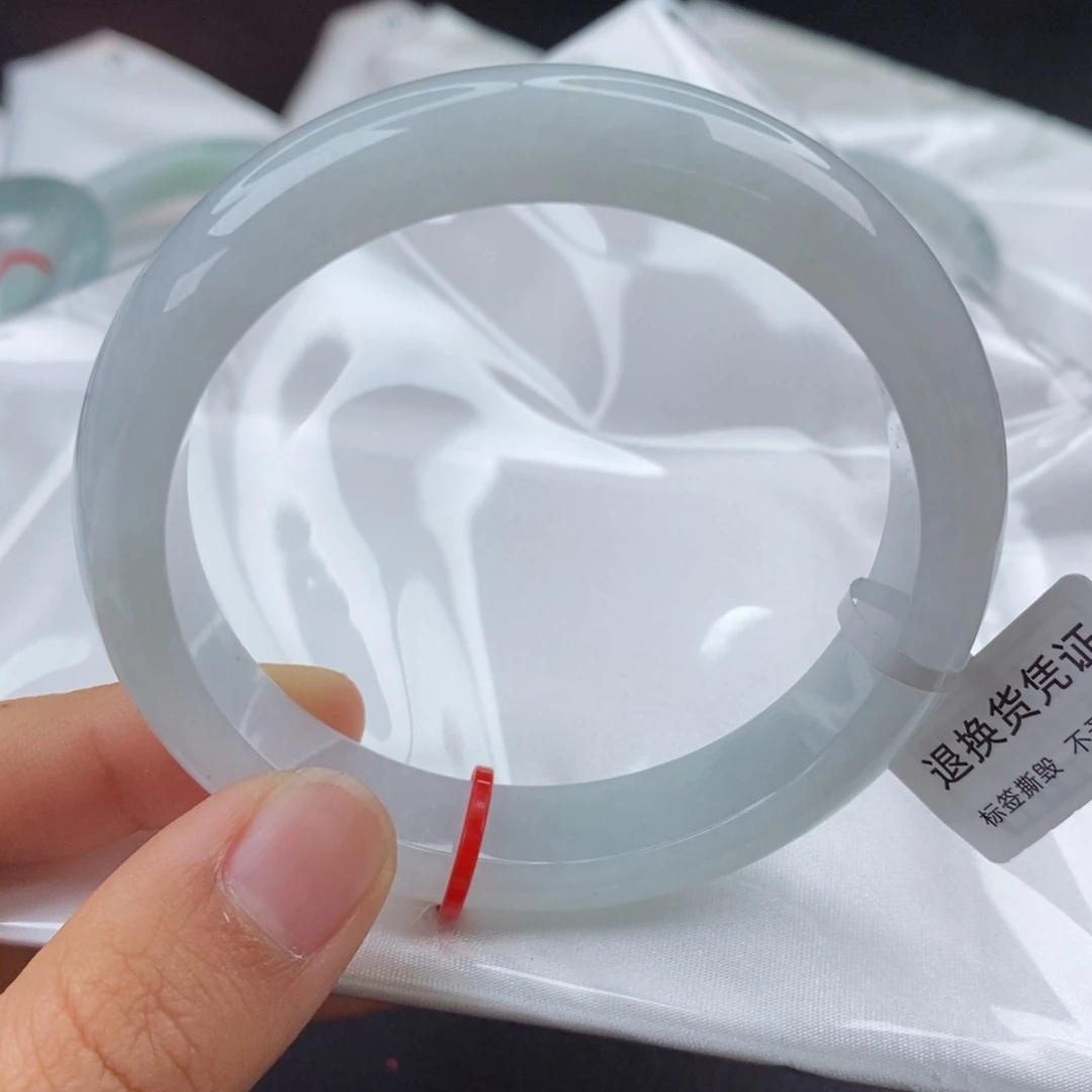 翡翠手镯未镶嵌57.7正圈