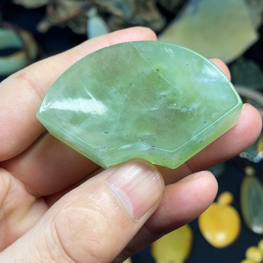 岫玉合金颈饰精品，烟台，特色