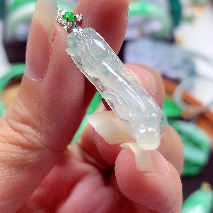 颈饰银S925镶嵌翡翠翡翠