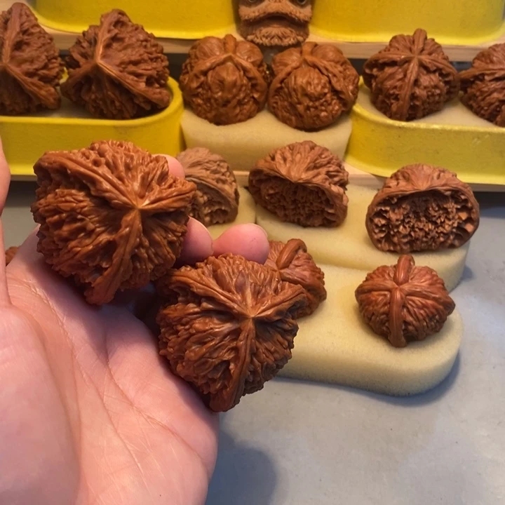 小***&文玩核桃吊坠jjjhbnbnbb