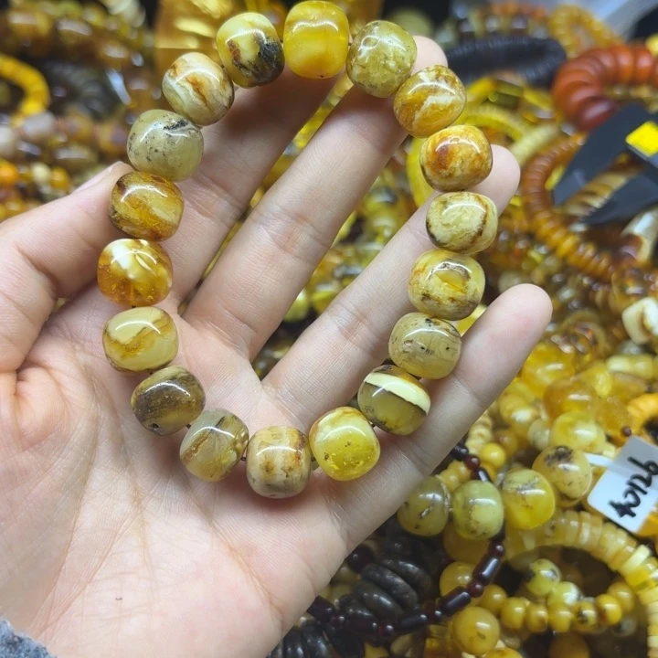 琥珀未镶嵌珠宝奇石