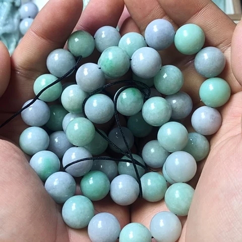 示***羊翡翠未镶嵌颈饰天然缅甸翡翠a货