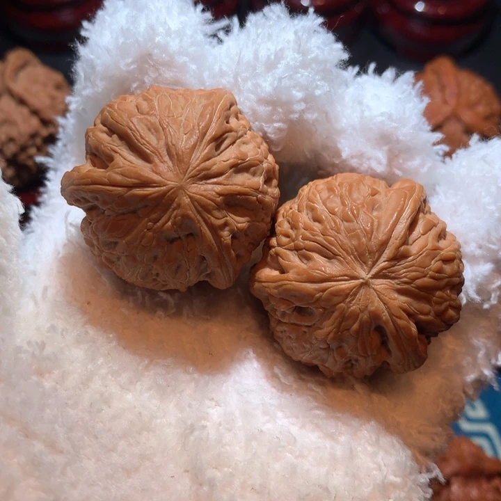 吊坠文玩核桃铁锤妹妹奔，精品配对，37