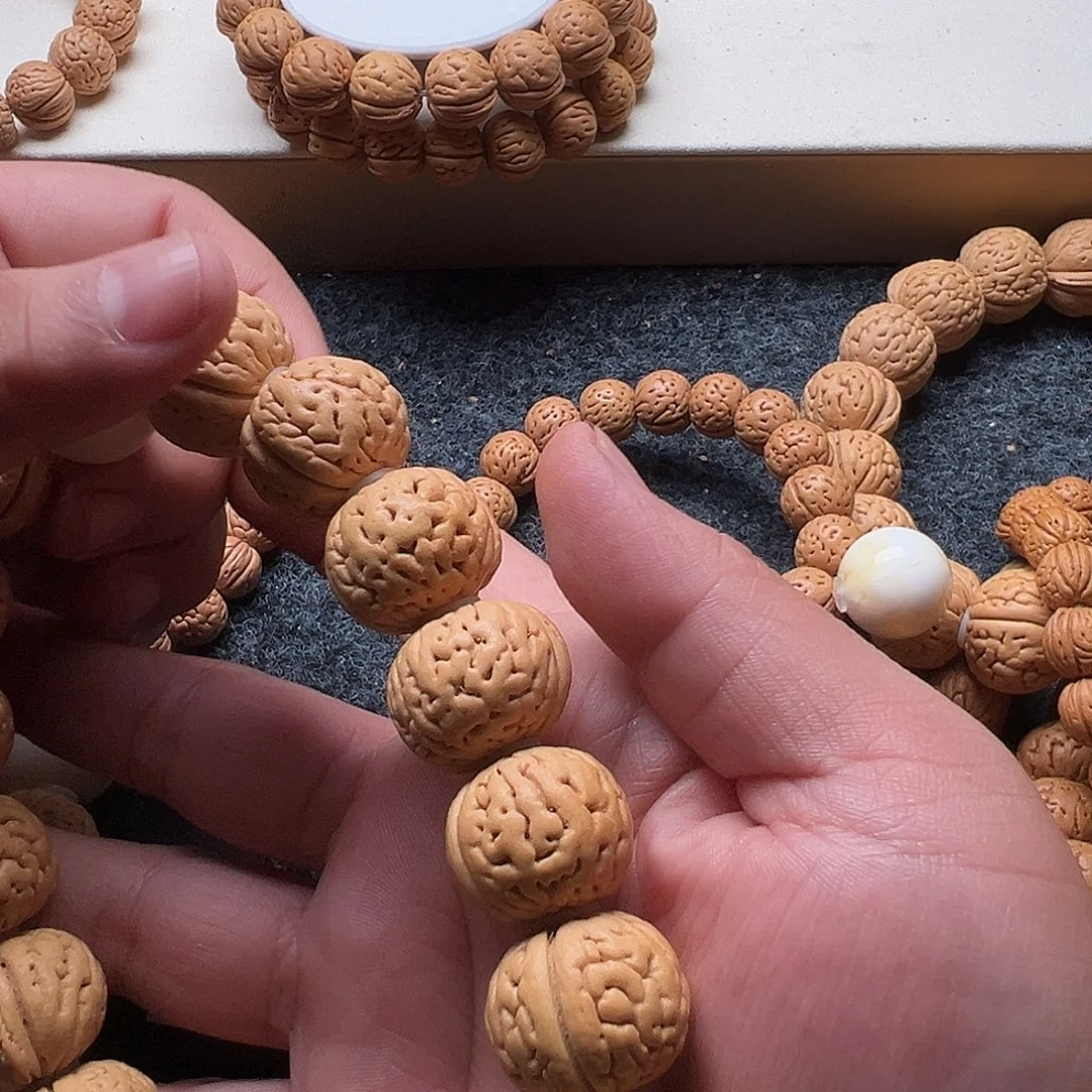 生***炸吊坠桃核牛逼大象