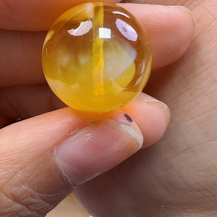 蜜蜡未镶嵌珠宝奇石