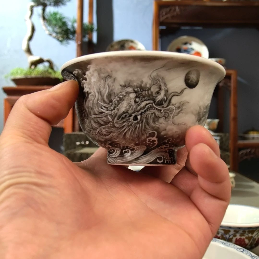 墨龙描金大压手杯子
