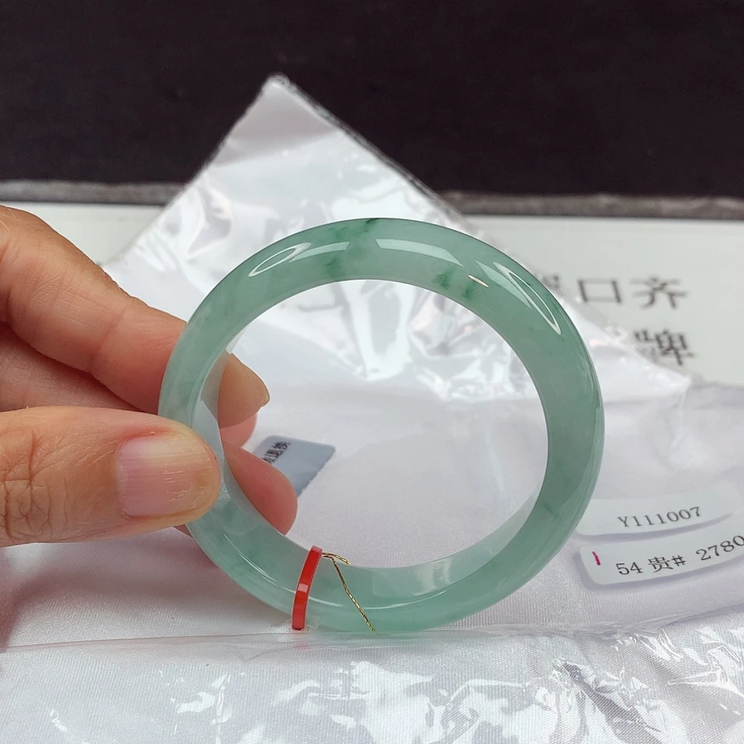 翡翠手镯未镶嵌54贵1007