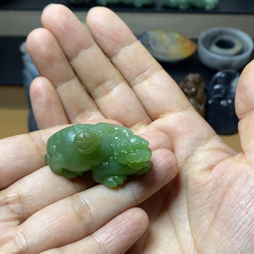 和田玉未镶嵌颈饰人****╰定制