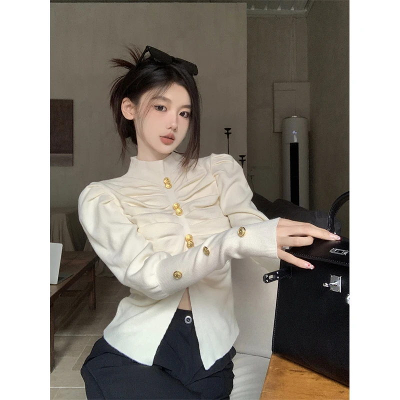 洋气衣服女实价高级感杏色泡泡袖打底毛衣女秋冬季轻奢气质修身显