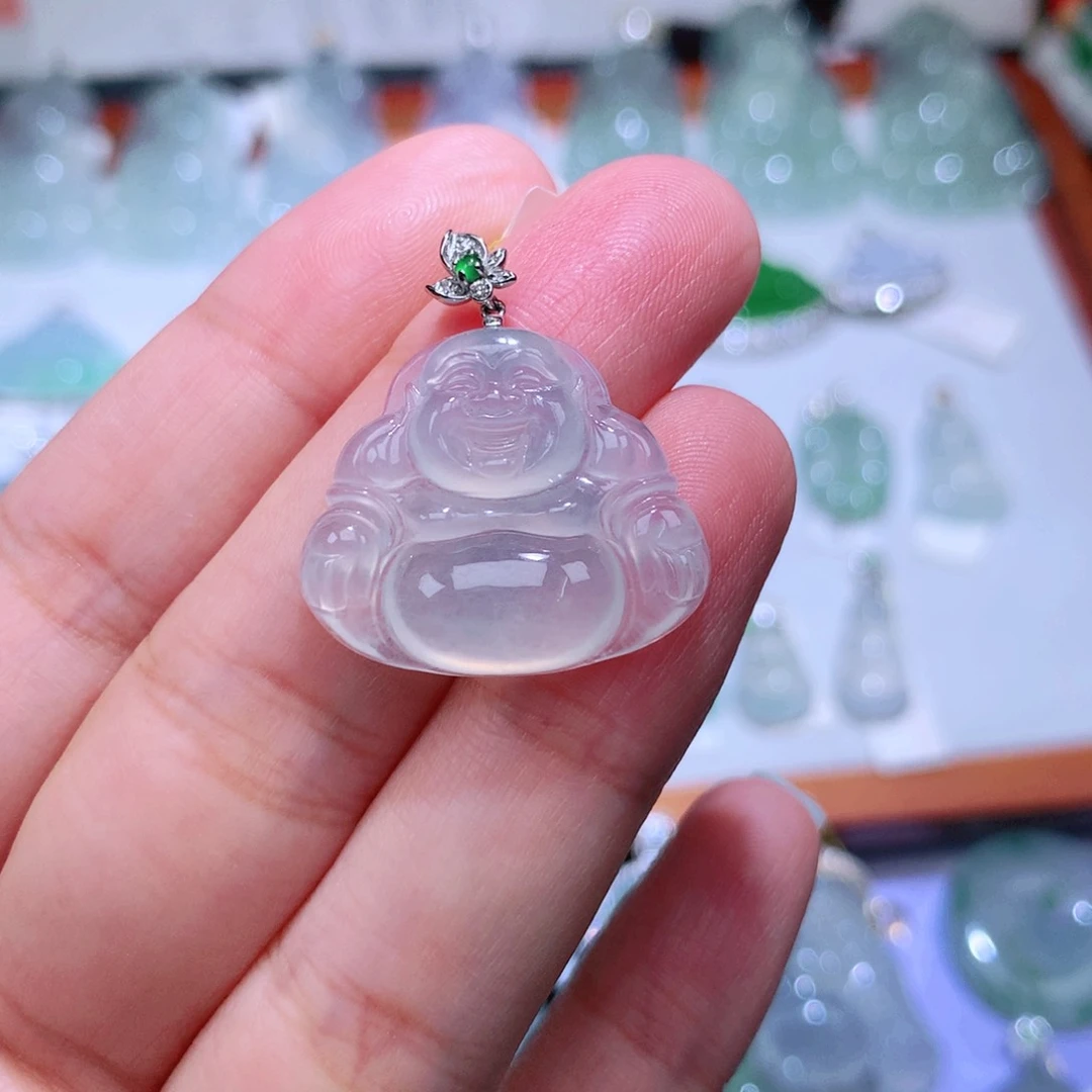 颈饰18K金镶嵌翡翠佛公