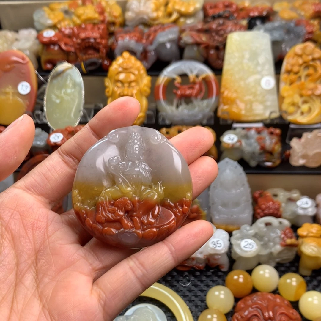 石英质玉(黄龙玉)挂件未镶嵌