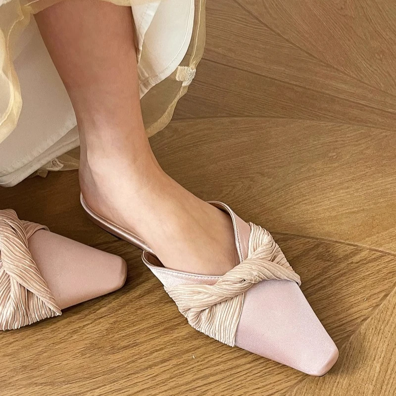 美猫汇真皮底2025新款法式绝美包头半拖鞋女外穿时尚一脚蹬穆勒鞋