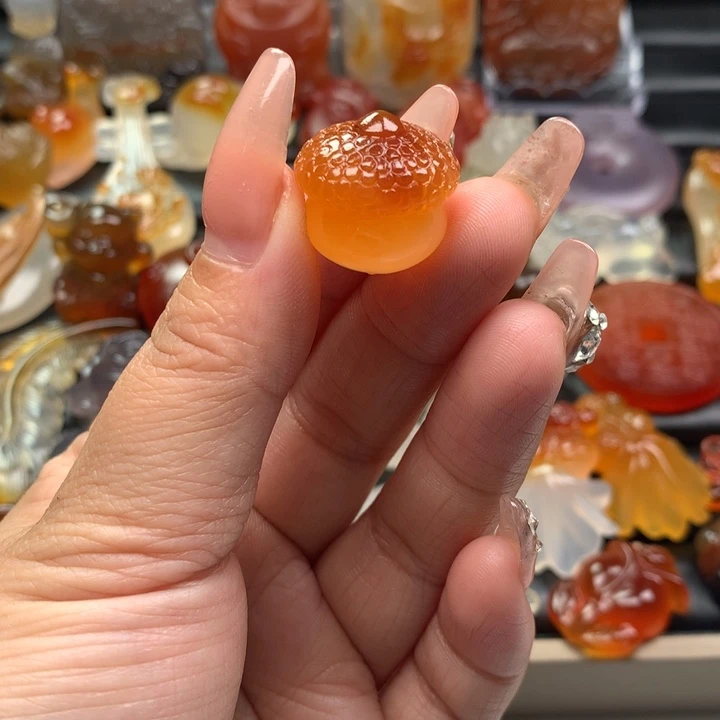 玛瑙/玉髓颈饰未镶嵌M****r