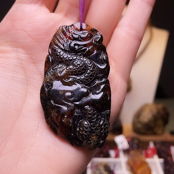 琥珀未镶嵌裸石抚顺琥珀生肖龙