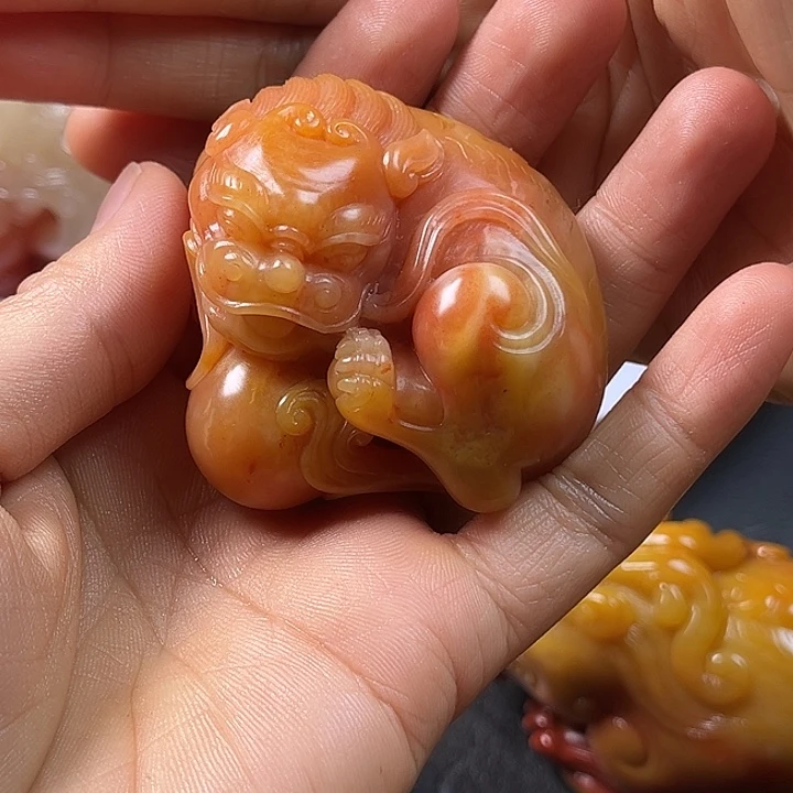 知***行寿山石手把件把玩件