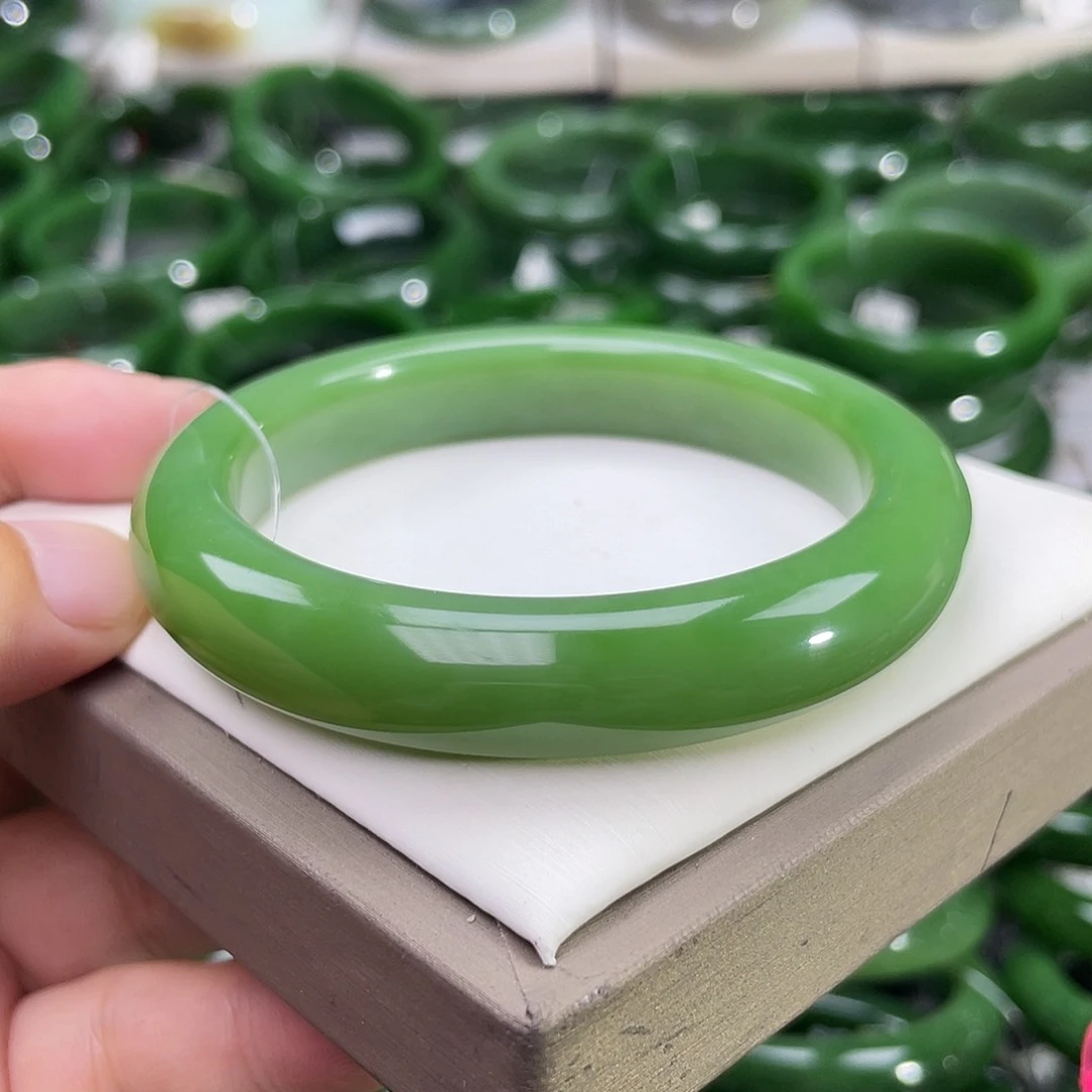 和田玉（碧玉）手镯未镶嵌