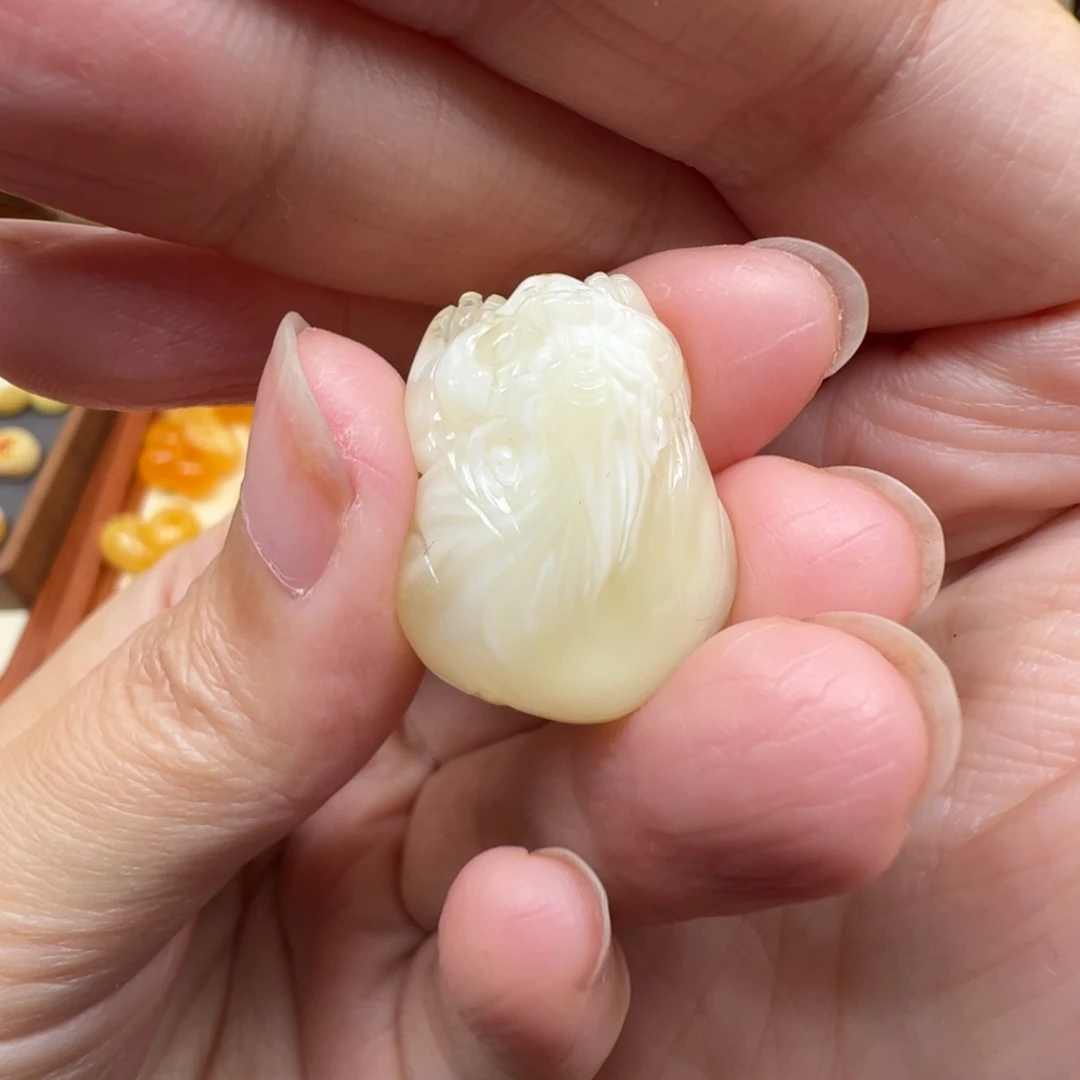 琥珀未镶嵌裸石蜜蜡