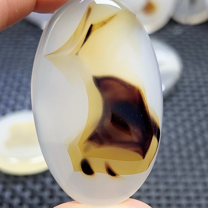 玛瑙/玉髓未镶嵌珠宝半成品