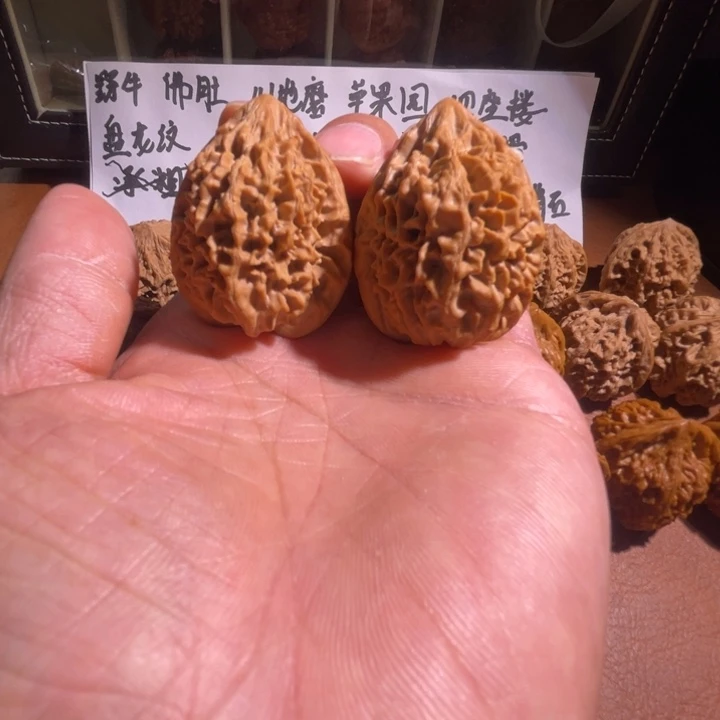 文玩核桃把件招财鼠