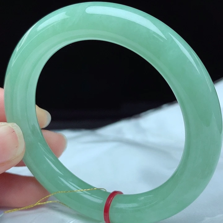 翡翠未镶嵌手镯52圆镯452