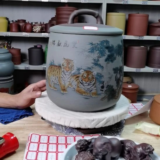 紫砂茶叶罐正品石瓢双虎献瑞绿泥9953