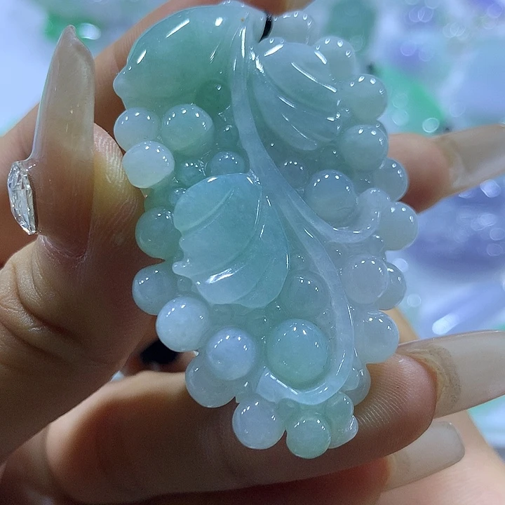 翡翠未镶嵌颈饰天然翡翠A货吊坠