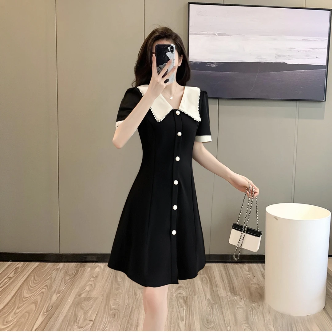 A法式赫本风高级感小黑裙女2025夏新款收腰显瘦小个子连衣裙1411