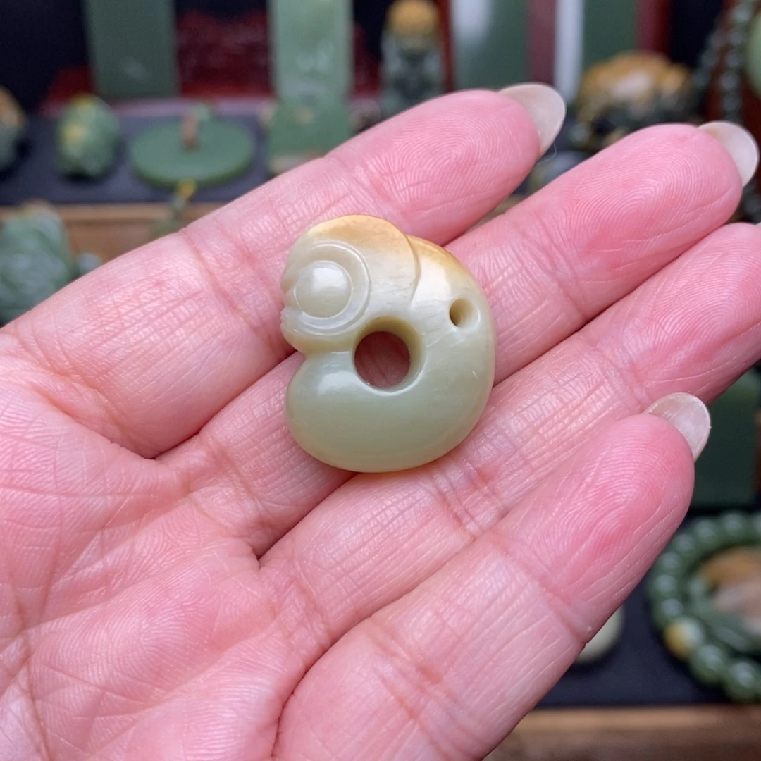 岫岩河磨玉（透闪石质玉）未镶嵌挂件