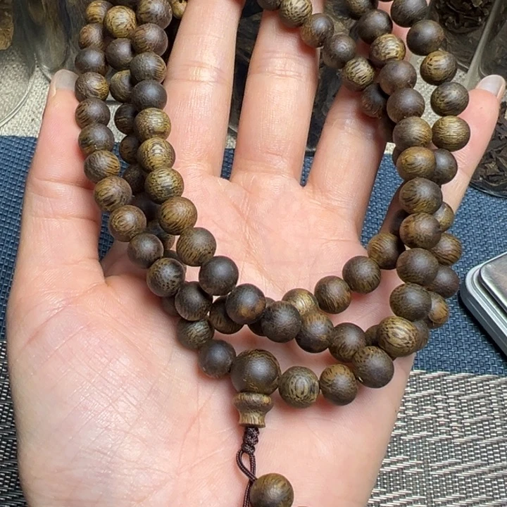 徐***身木手工艺海南绿棋留疤圆07➕，23克