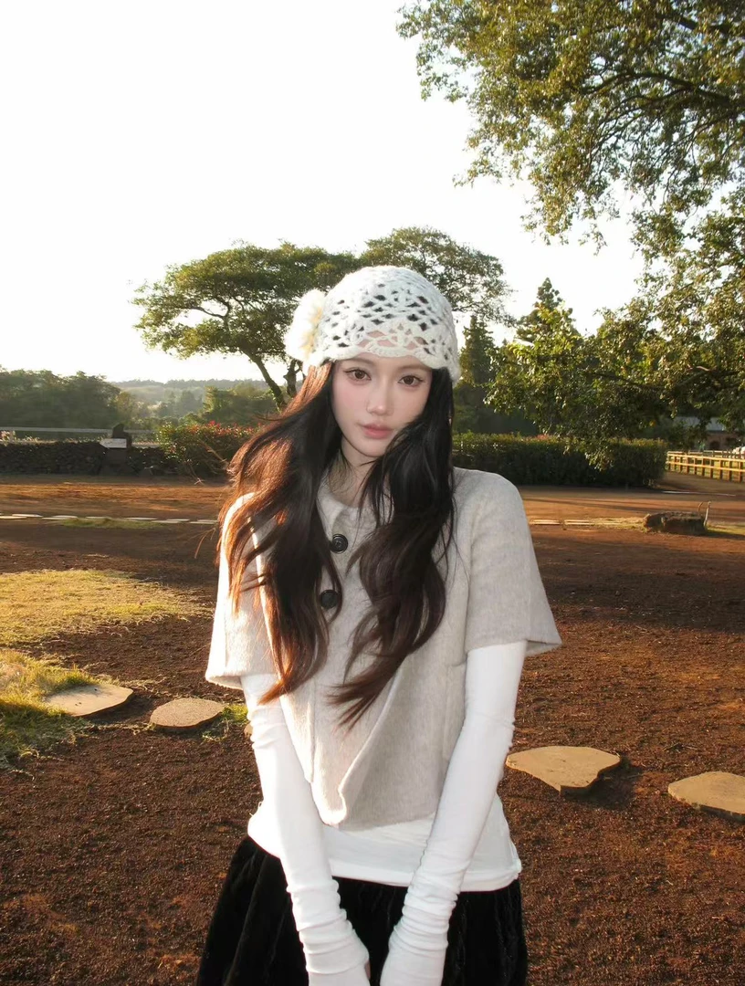 日杂风双排扣短袖外套女25秋季小众设计感打底衫高腰半身裙三件套
