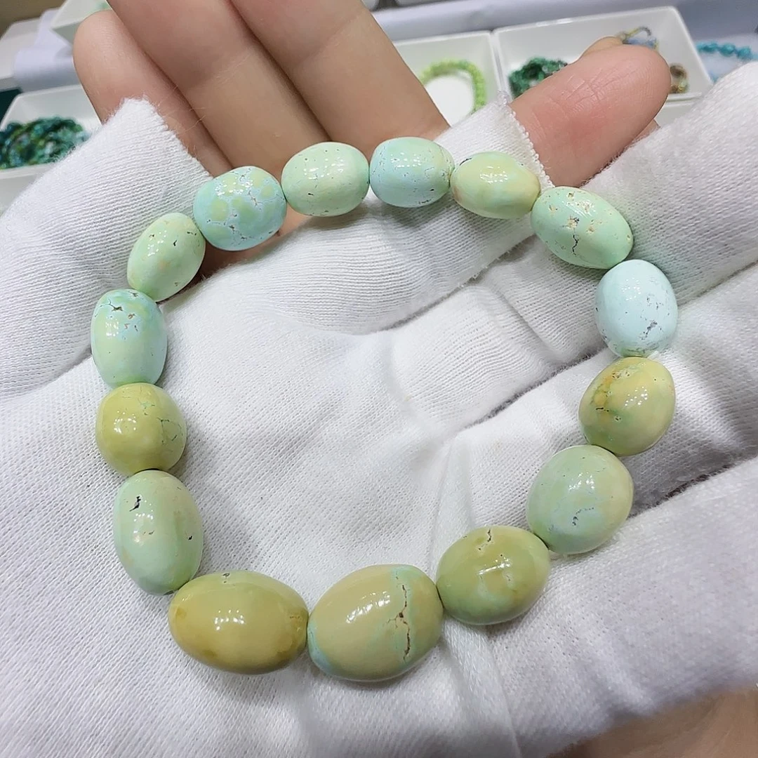 未镶嵌绿松石原矿绿松石